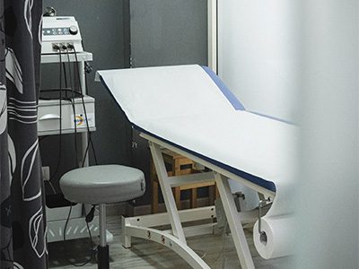 https://www.fcenter.it/wp-content/uploads/2019/12/tecar_terapia_foto_interna-400x300.jpg