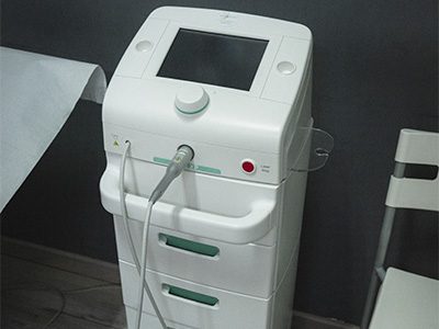 https://www.fcenter.it/wp-content/uploads/2020/07/laserterapia_servizi3-400x300.jpg